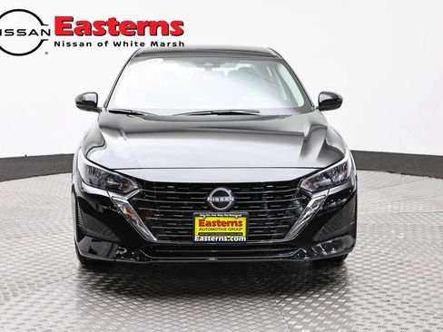 Used 2025 Nissan Sentra SV FWD image 2