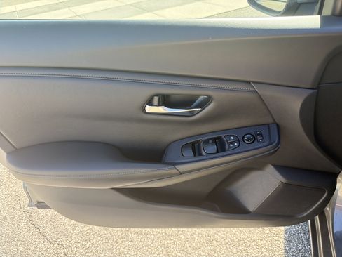 Used 2023 Nissan Sentra SV FWD image 19