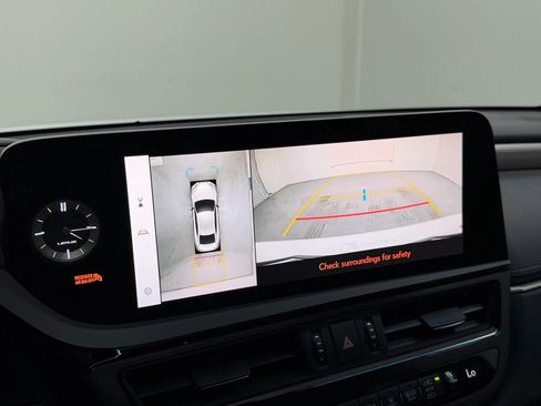 Used 2024 Lexus ES 350 F Sport w/ Accessory Package (Z1) FWD image 28