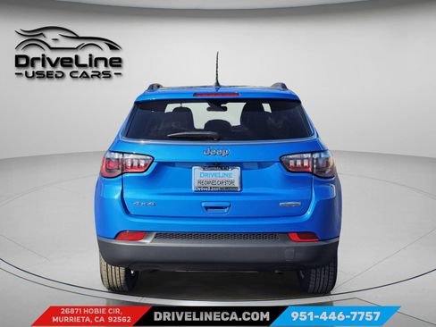 Used 2024 Jeep Compass Latitude AWD/4WD image 3