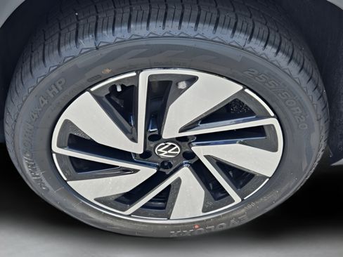 Certified 2024 Volkswagen Atlas SE FWD image 27