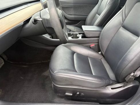 Used 2019 Tesla Model 3 Standard Range Plus RWD image 11