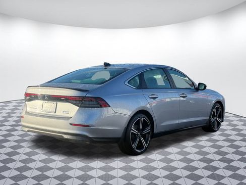 Used 2023 Honda Accord Sport image 7