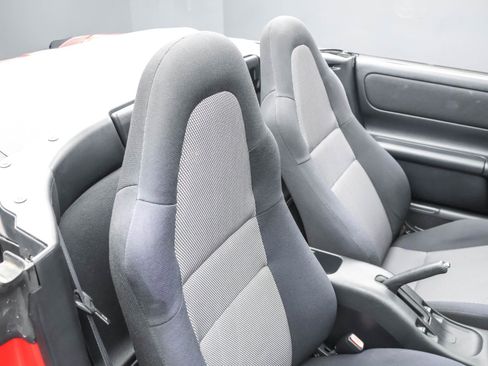 Used 2001 Toyota MR2 image 21