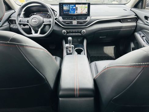 Used 2024 Nissan Altima 2.5 SR w/ SR Premium Package image 22