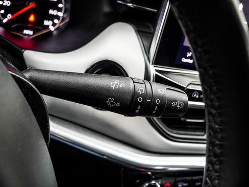 Used 2024 Jeep Compass Limited image 35