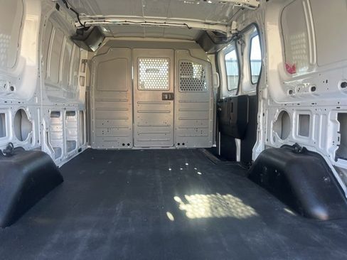 Used 2015 Ford Transit 150 Base image 16