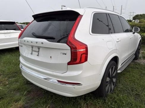 Used 2025 Volvo XC90 T8 Plus AWD/4WD image 4