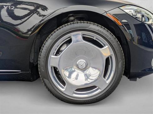 Certified 2025 Mercedes-Benz Maybach S 680 4MATIC image 27