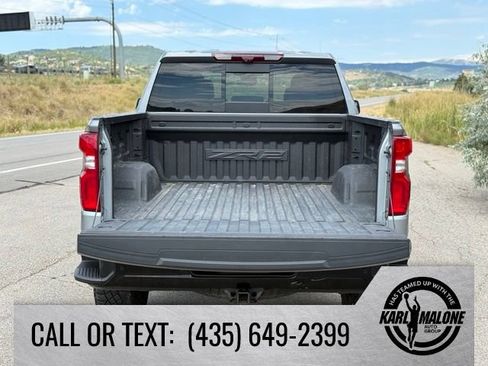 Used 2023 Chevrolet Silverado 1500 ZR2 w/ Technology Package AWD/4WD image 5