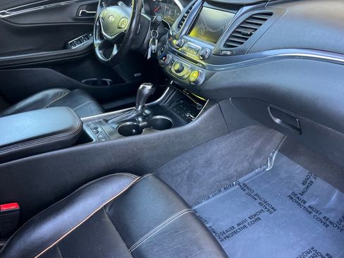 Used 2018 Chevrolet Impala Premier FWD image 16