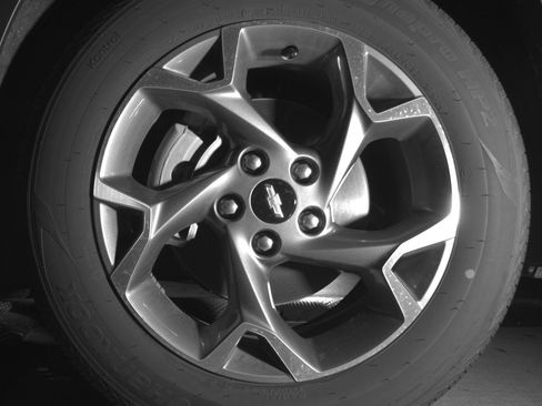 Used 2025 Chevrolet Trax LT FWD image 12
