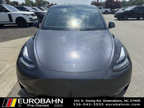 Used 2023 Tesla Model Y Performance AWD/4WD image 29