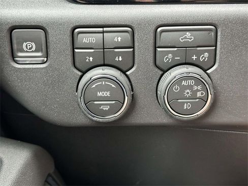 New 2026 Chevrolet Silverado 1500 LT Trail Boss w/ Convenience Package II image 20