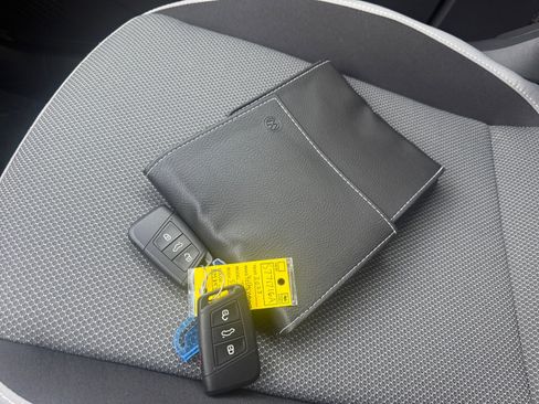 Used 2023 Volkswagen Taos S w/ Driver Assistance Package image 4