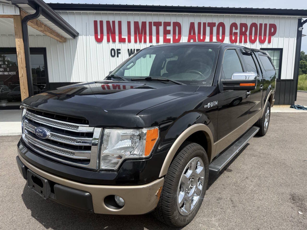 Used 2014 Ford F150 Lariat w/ Lariat Chrome Package RWD image 1