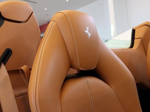 Certified 2022 Ferrari F8 Tributo image 29