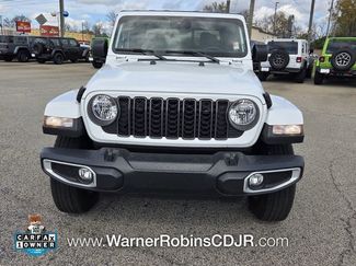 Used 2024 Jeep Gladiator Sport AWD/4WD video 2