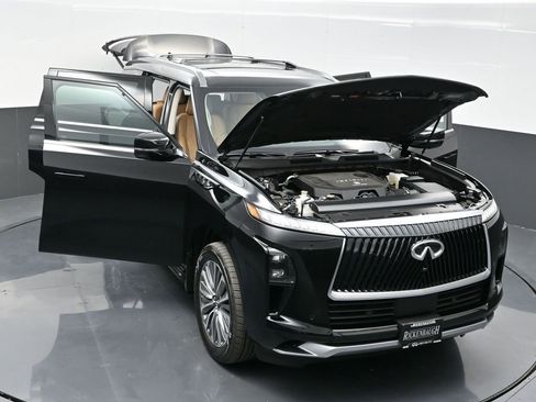 Used 2025 INFINITI QX80 Luxe image 25