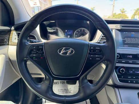 Used 2017 Hyundai Sonata Limited FWD image 11