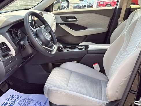Certified 2023 Nissan Rogue SV AWD/4WD image 19