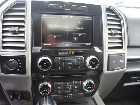 Used 2015 Ford F150 Lariat w/ Equipment Group 502A Luxury image 31