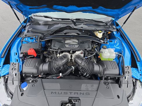 New 2026 Ford Mustang GT Premium w/ GT Performance Package RWD image 9