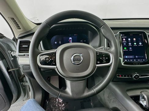 Used 2025 Volvo XC90 B5 Core AWD/4WD image 11