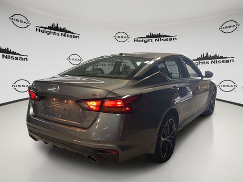 Used 2024 Nissan Altima 2.5 SR w/ SR Premium Package AWD/4WD image 5