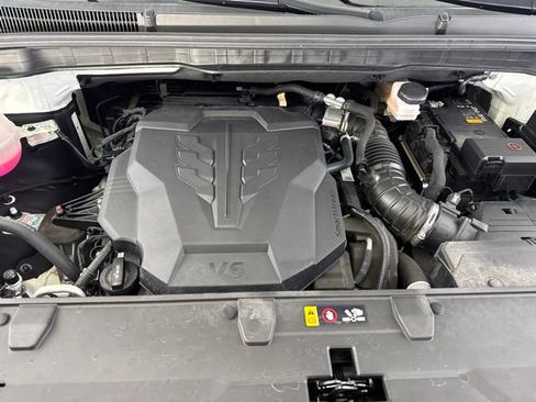 Certified 2024 Kia Carnival LX FWD image 19