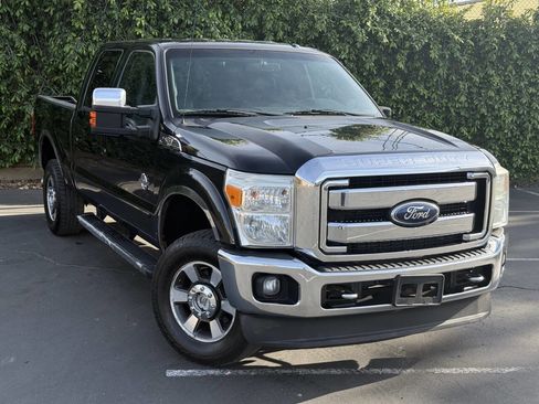 Used 2011 Ford F350 Lariat w/ Chrome Pkg image 2