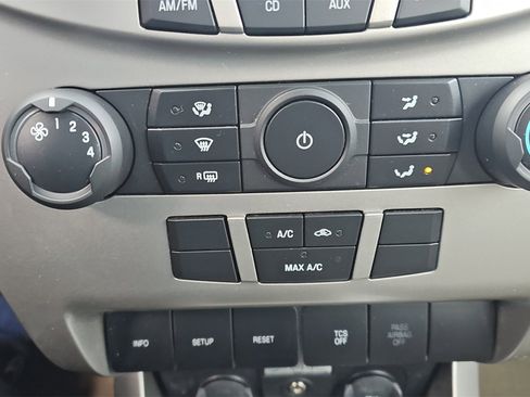 Used 2008 Ford Focus SE image 16