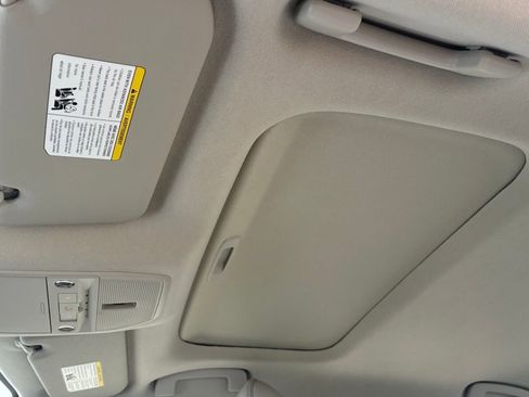 New 2026 Nissan Sentra SL w/ Floor Mat Package FWD image 21