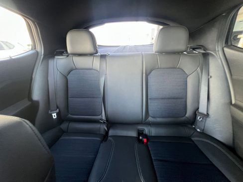 Used 2025 Buick Envista Preferred FWD image 38