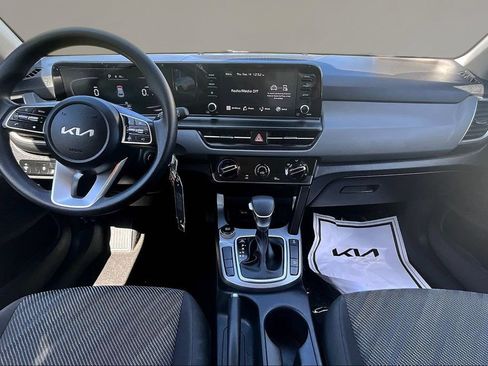 Certified 2024 Kia Seltos LX AWD/4WD image 7