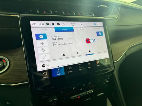 Used 2025 Jeep Grand Cherokee Summit image 20