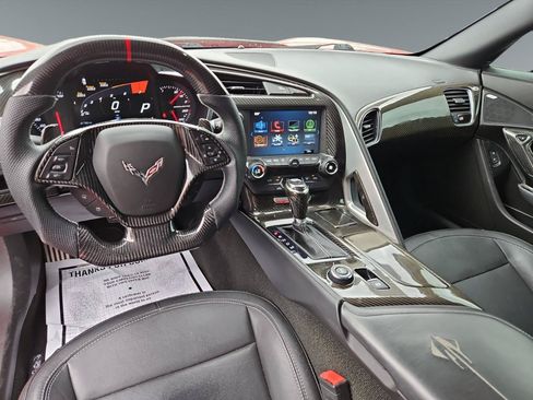 Used 2017 Chevrolet Corvette Stingray Coupe w/ 1LT RWD image 10