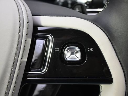 New 2026 Lincoln Aviator AWD w/ Jet Appearance Package image 34