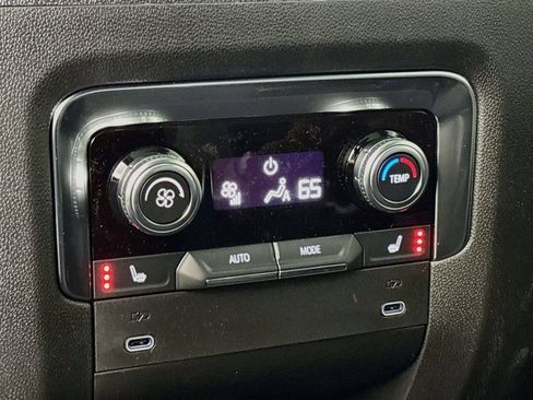New 2026 GMC Yukon XL AT4 w/ AT4 Premium Package AWD/4WD image 26