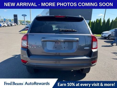Used 2014 Jeep Compass Latitude AWD/4WD image 6