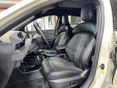 Used 2025 Ford Mustang Mach-E GT image 13