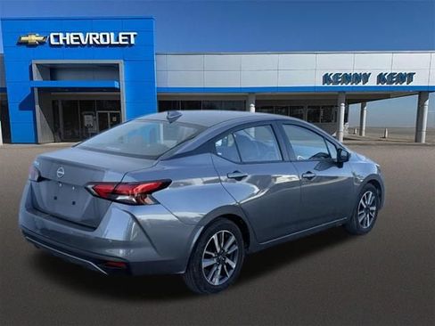 Used 2025 Nissan Versa SV FWD image 5