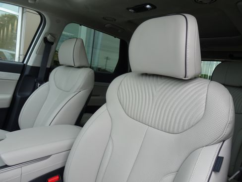 Used 2025 Hyundai Palisade Calligraphy AWD/4WD image 11