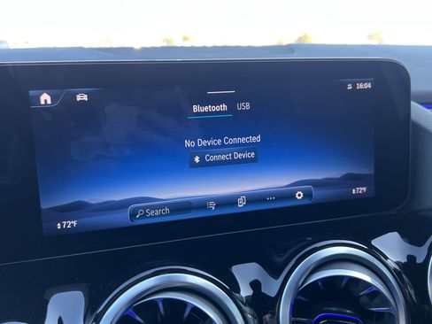 Certified 2025 Mercedes-Benz GLA 250 4MATIC image 20