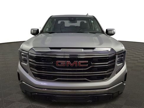 Used 2022 GMC Sierra 1500 SLT w/ X31 Off-Road Package image 2