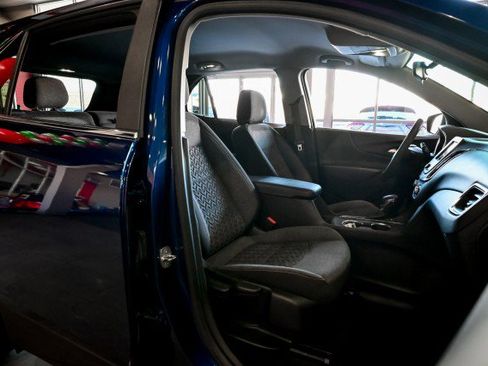 Used 2022 Chevrolet Equinox LT image 25