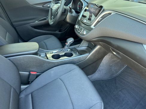 Used 2024 Chevrolet Malibu RS FWD image 15