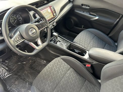 Used 2024 Nissan Kicks SV image 4