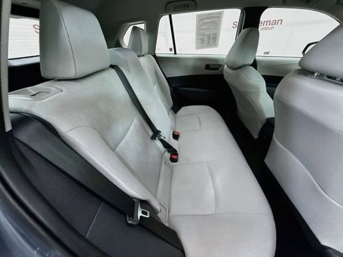 Used 2025 Toyota Corolla Cross L AWD/4WD image 26