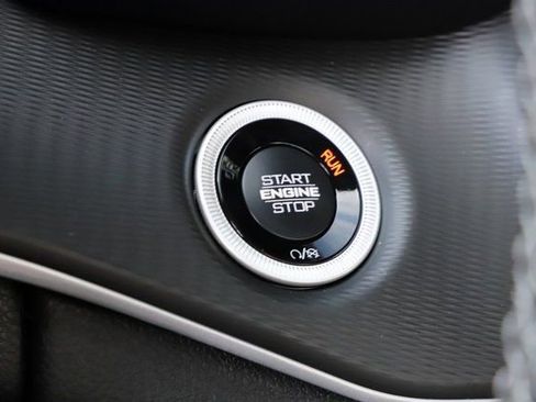 New 2025 Jeep Grand Cherokee Laredo X w/ Luxury Tech Group I AWD/4WD image 28